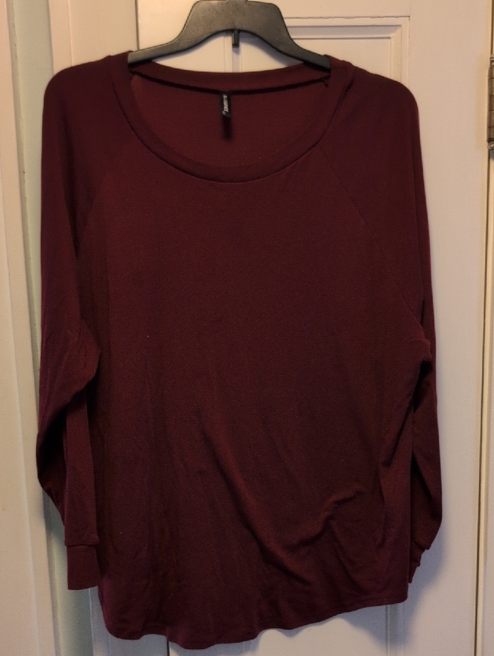 Everyday Long Sleeve Crewneck Top in Burgundy